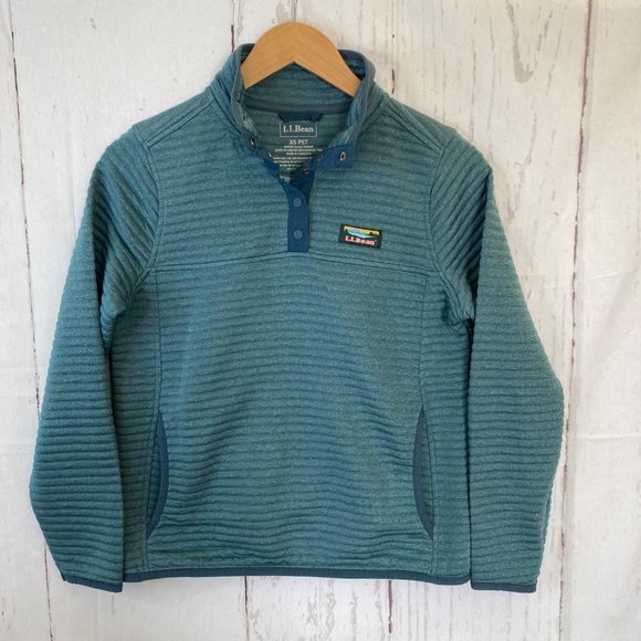 L.L. Bean Tops - L.L. Bean Misses Size XS Petite Airlight Knit Snap Front Pullover